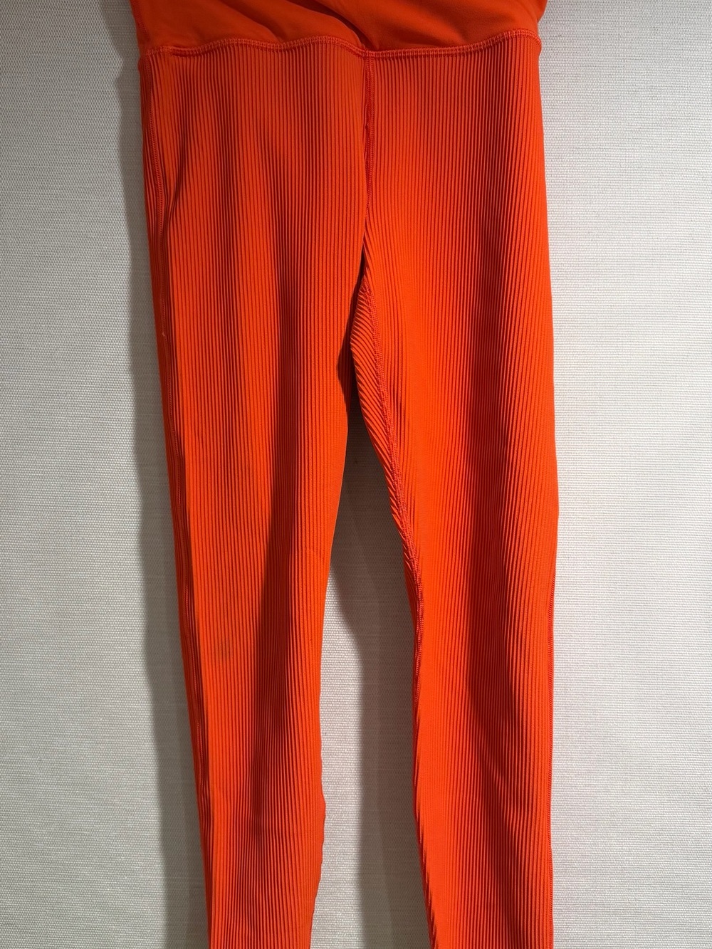 Woman’s Athleta Ribbed leggings - Orange